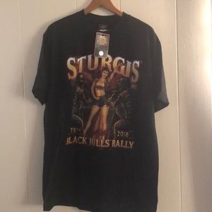 2018 Sturgis T-shirt Black Hills Rally pin-up girl